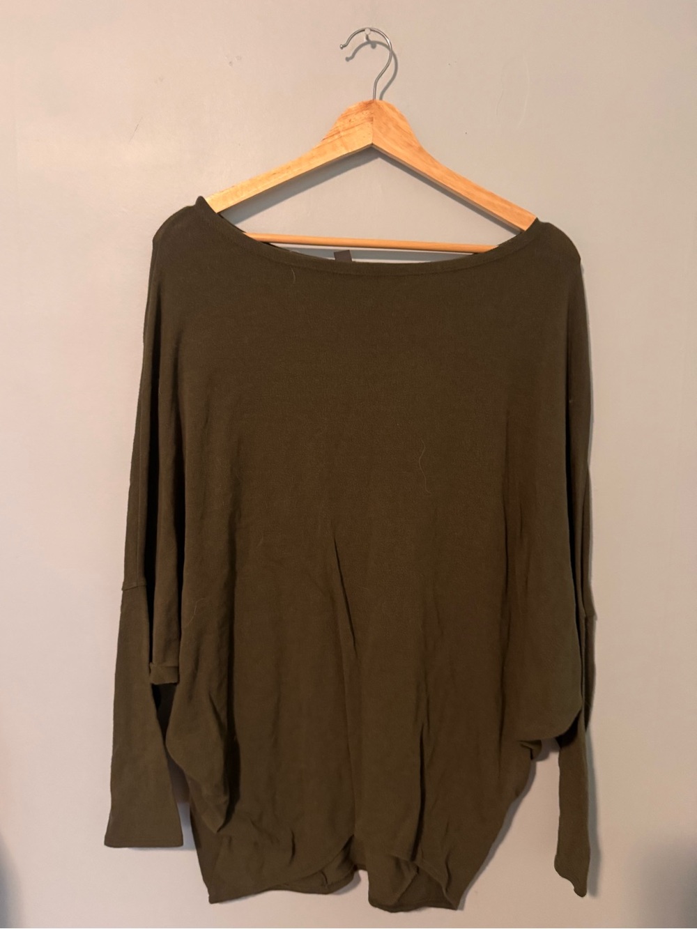 Alya Soft Scoop Neck Long Sleeve Top - Olive Green